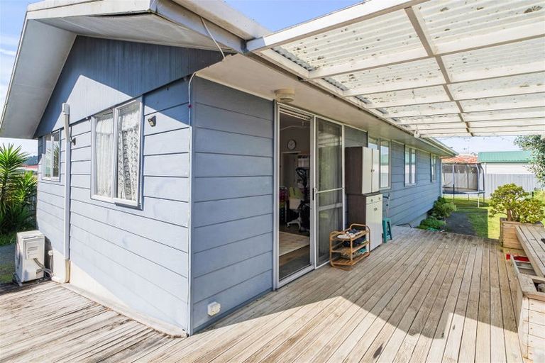 Photo of property in 6a Okere Place, Tikipunga, Whangarei, 0112