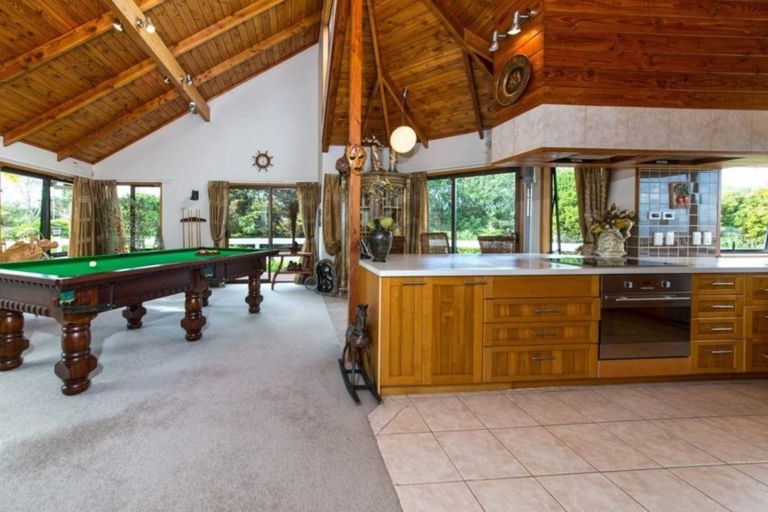 Photo of property in 283 Hill Road, The Gardens, Auckland, 2105