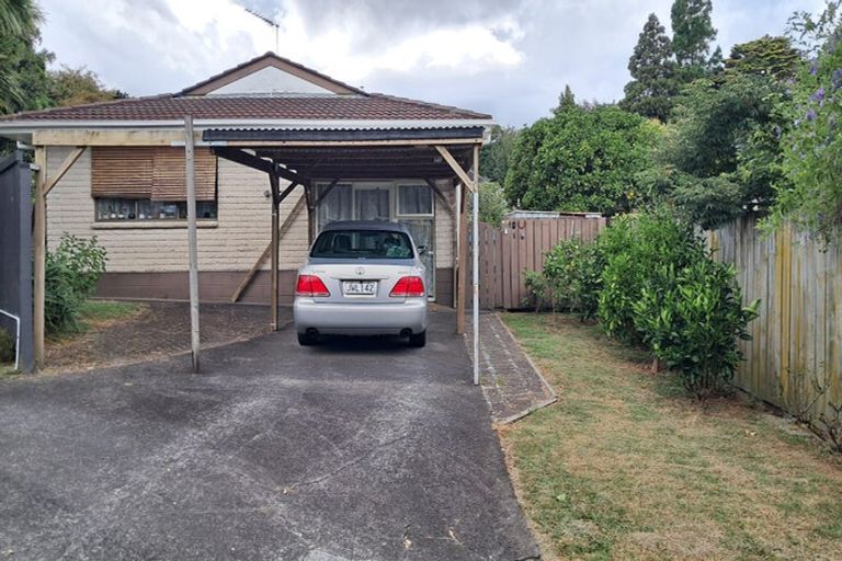 Photo of property in 1/7 Dalkeith Place, Opaheke, Papakura, 2113
