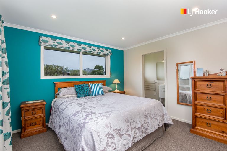 Photo of property in 8 Centre Street, Mosgiel, 9024