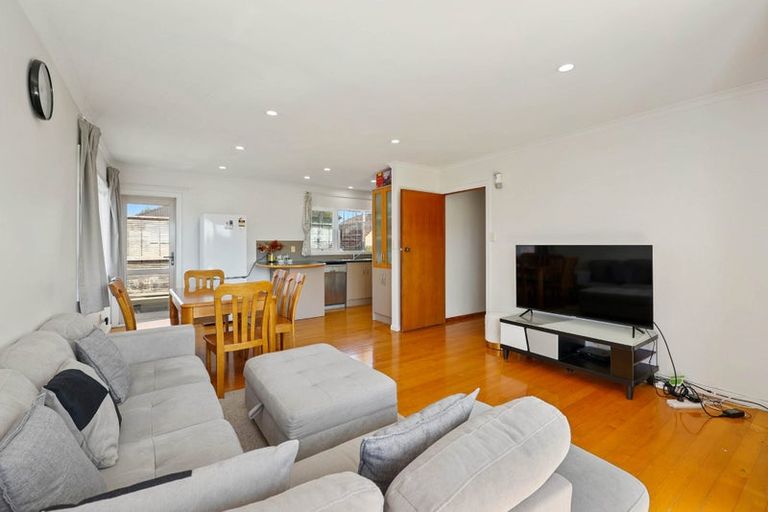 Photo of property in 77 Macleans Road, Bucklands Beach, Auckland, 2014