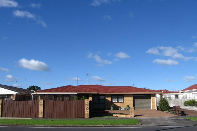 Photo of property in 1/73 Coronation Road, Papatoetoe, Auckland, 2025