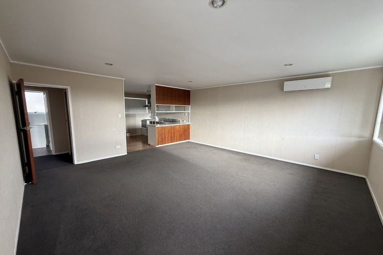 Photo of property in 4/48 Mcleod Road, Henderson, Auckland, 0612
