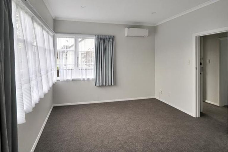 Photo of property in 26 Naenae Road, Naenae, Lower Hutt, 5011