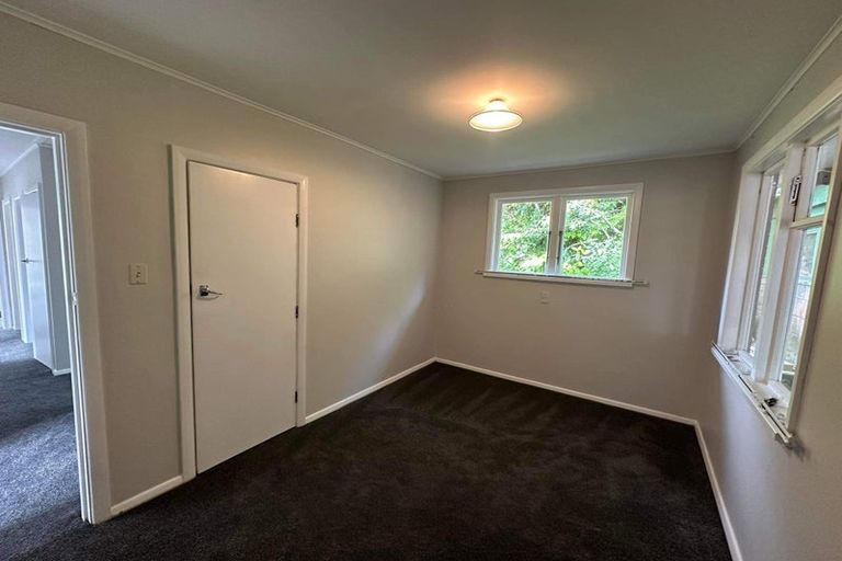 Photo of property in 12 Larsen Crescent, Tawa, Wellington, 5028