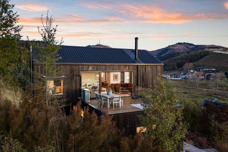 Photo of property in 5 Jahan Lane, Cashmere, Christchurch, 8022