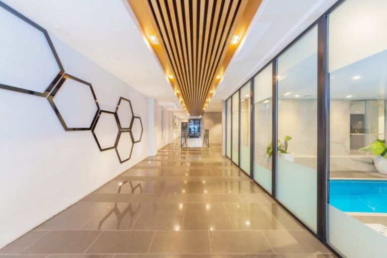 Photo of property in Queen's Residences, 2002/8 Airedale Street, Auckland Central, Auckland, 1010