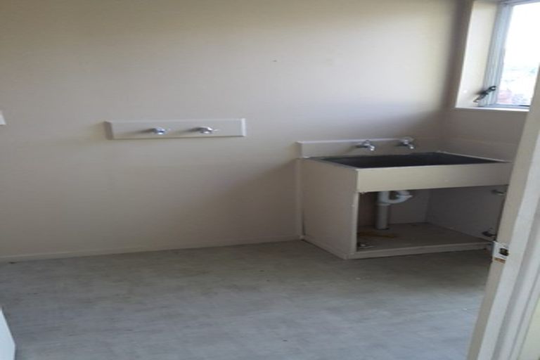 Photo of property in 1/5 Myna Place, Weymouth, Auckland, 2103