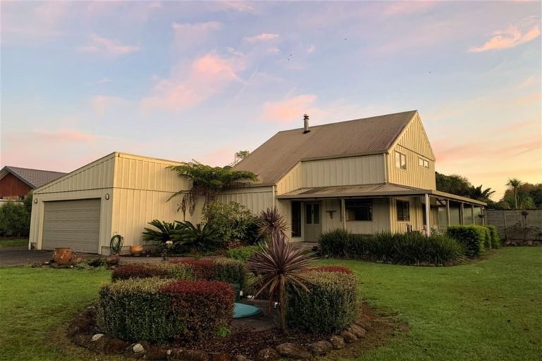 Photo of property in 18 Edkins Road, Kerikeri, 0230