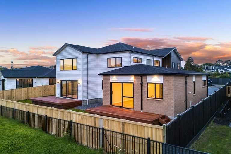 Photo of property in 12 Kiokio Place, Swanson, Auckland, 0614