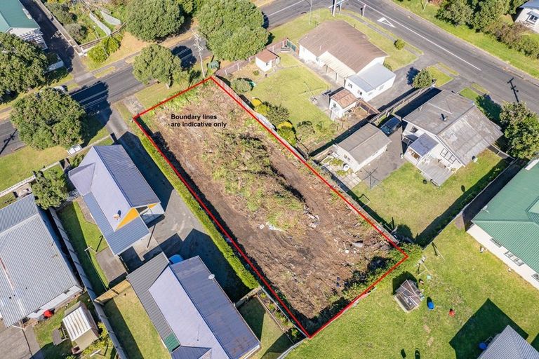 Photo of property in 19 Karewa Street, Castlecliff, Wanganui, 4501