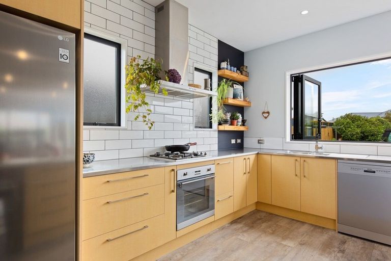 Photo of property in 188 Travis Road, New Brighton, Christchurch, 8083