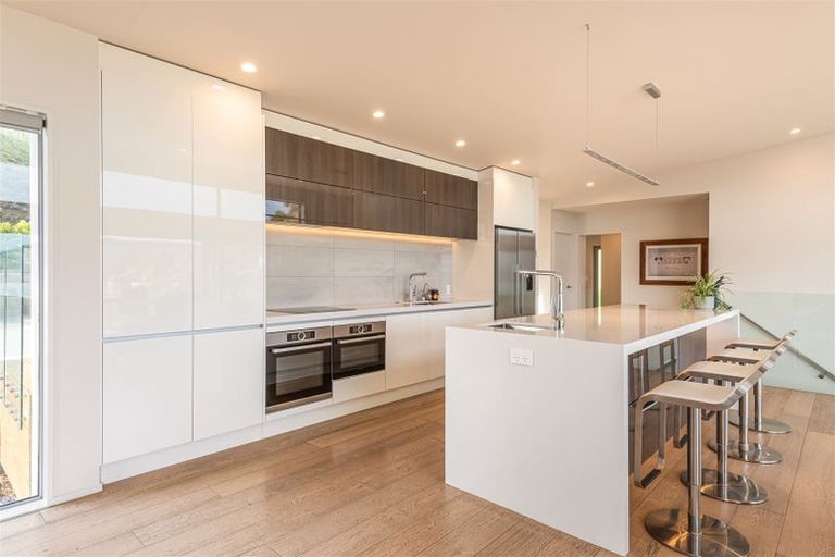 Photo of property in 7 Te Wharau Lane, Charteris Bay, Lyttelton, 8971