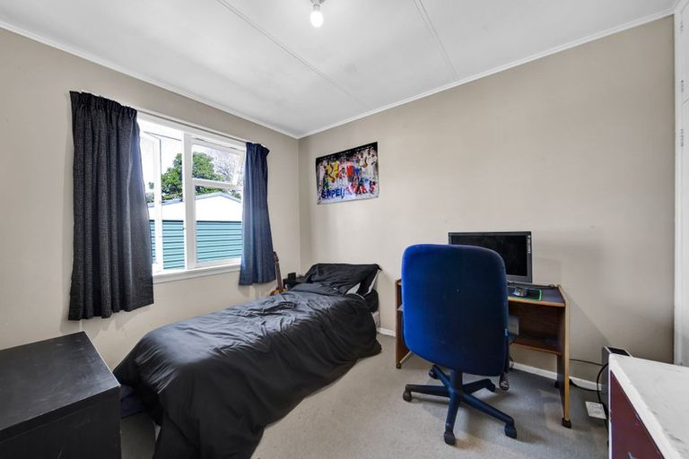 Photo of property in 8 Reid Avenue, Hawera, 4610