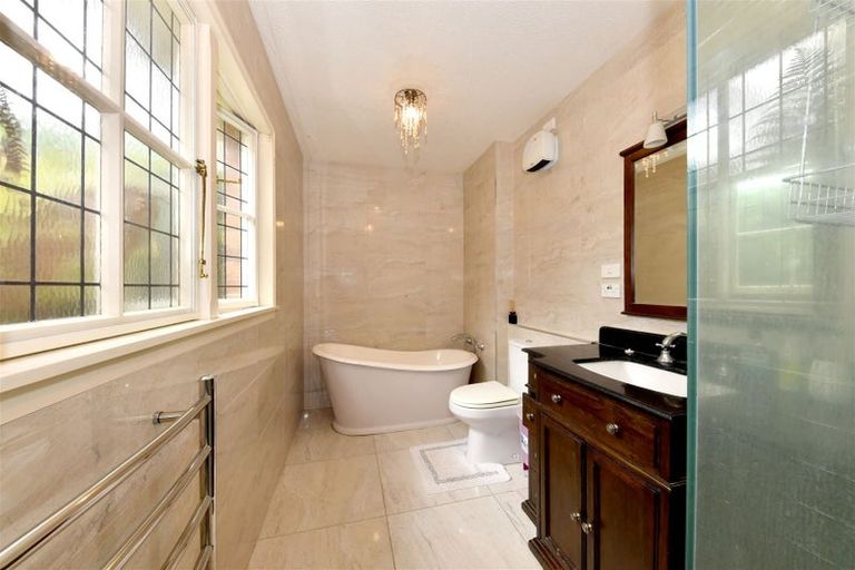 Photo of property in 5 Golden Elm Lane, Upper Riccarton, Christchurch, 8041