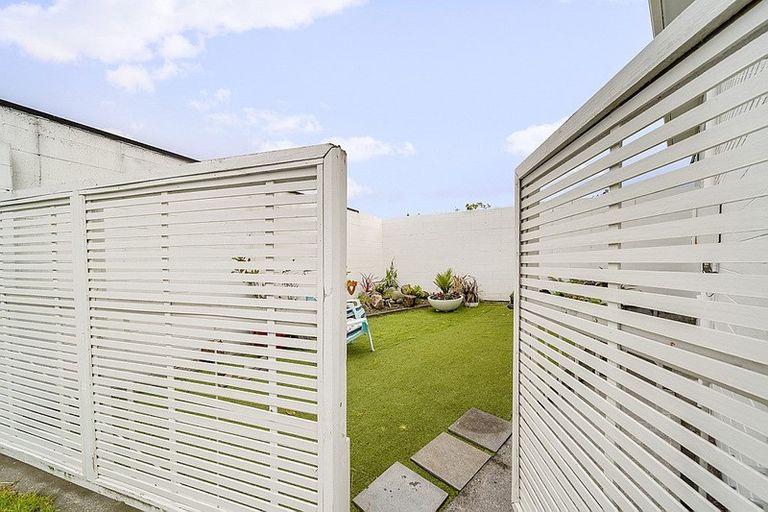 Photo of property in 2a Wanaka Terrace, Bell Block, New Plymouth, 4312