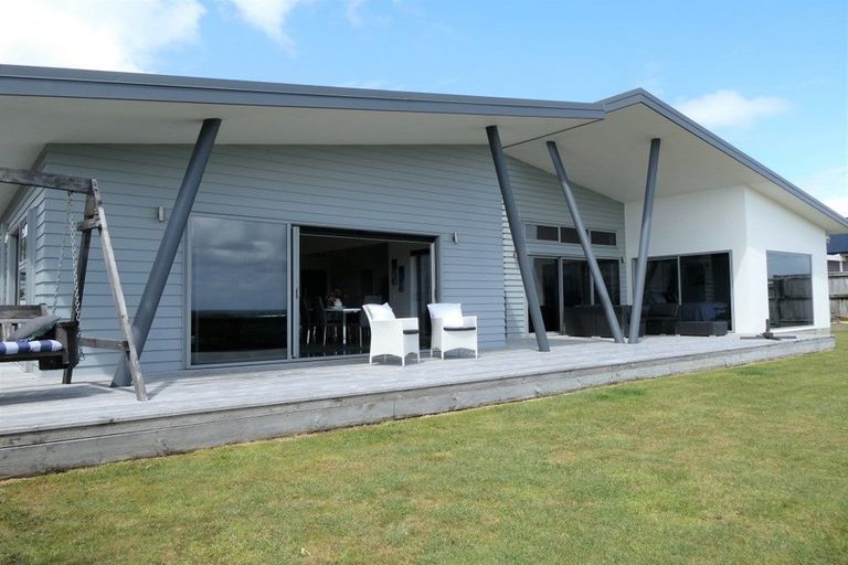 Photo of property in 14 Karoro Place, Karoro, Greymouth, 7805