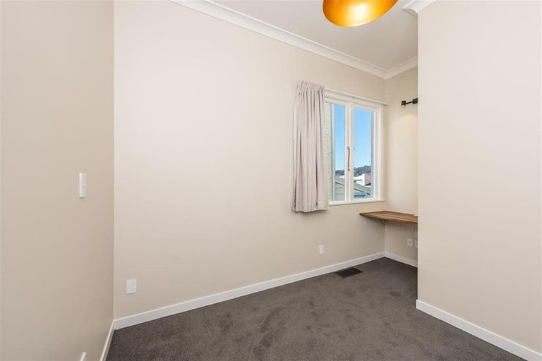 Photo of property in 15 Hall Street, Newtown, Wellington, 6021