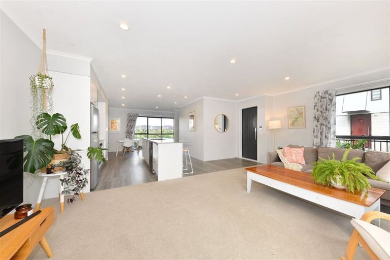 Photo of property in 24 Tippet Crescent, Wigram, Christchurch, 8025