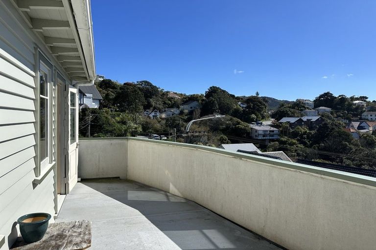 Photo of property in 42 Raroa Road, Kelburn, Wellington, 6012
