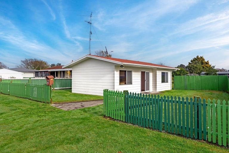 Photo of property in 19 Haldane Street, Elgin, Gisborne, 4010