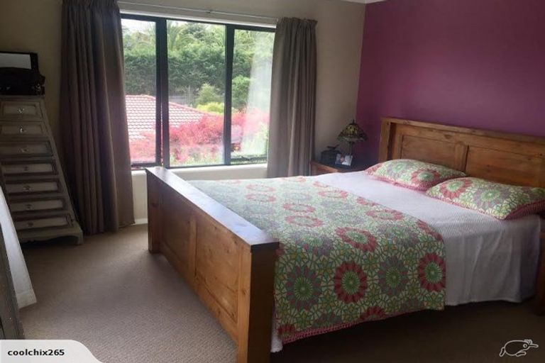 Photo of property in 29 Midhurst Avenue, Henderson, Auckland, 0612