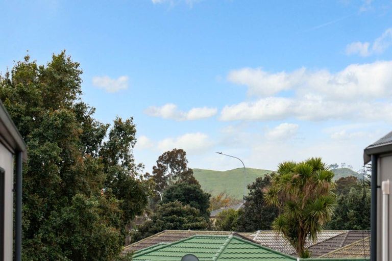 Photo of property in 20 Otaimako Place, Mangere, Auckland, 2022