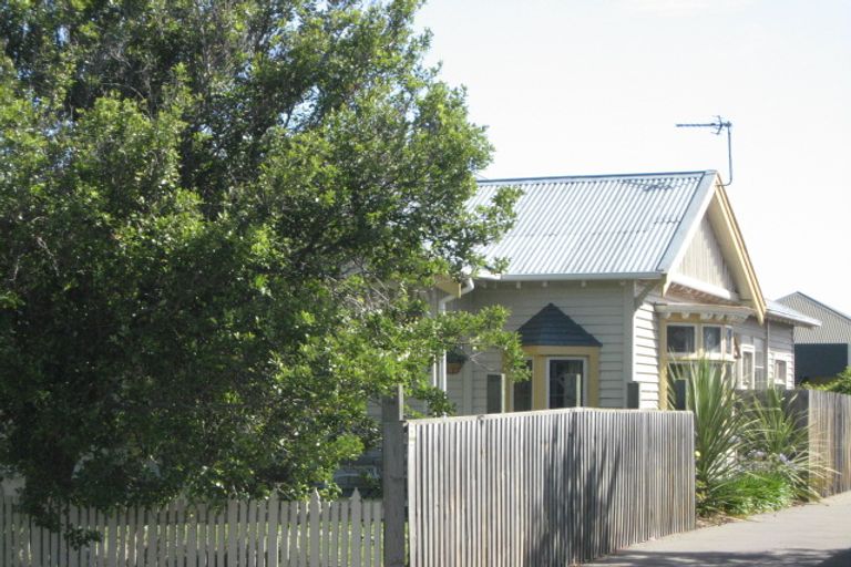 Photo of property in 24 Tainui Street, Somerfield, Christchurch, 8024