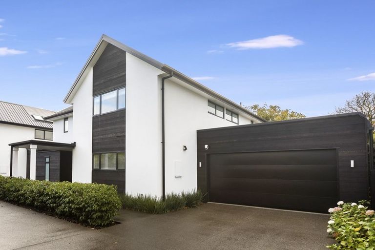 Photo of property in 2/27 Bristol Street, St Albans, Christchurch, 8014