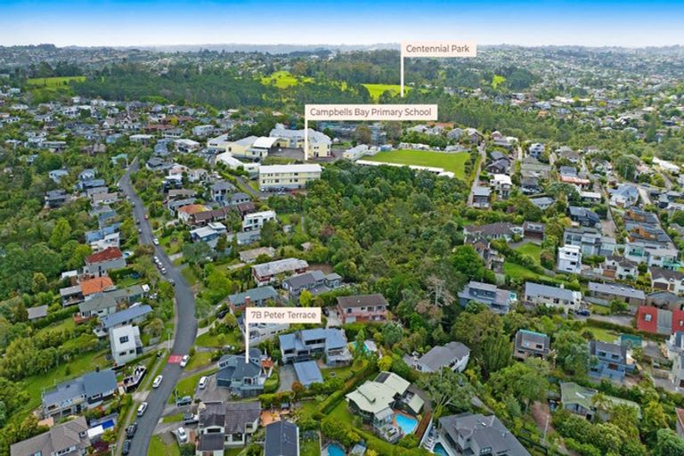 Photo of property in 7b Peter Terrace, Castor Bay, Auckland, 0620