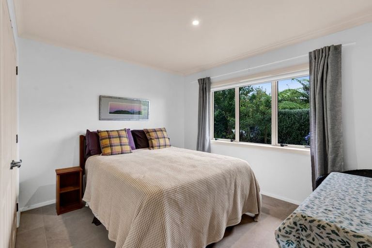 Photo of property in 171 Sealy Road, Omata, New Plymouth, 4374