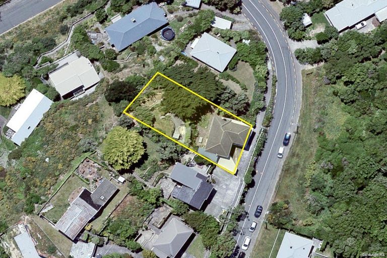 Photo of property in 77 Sidlaw Street, Strathmore Park, Wellington, 6022