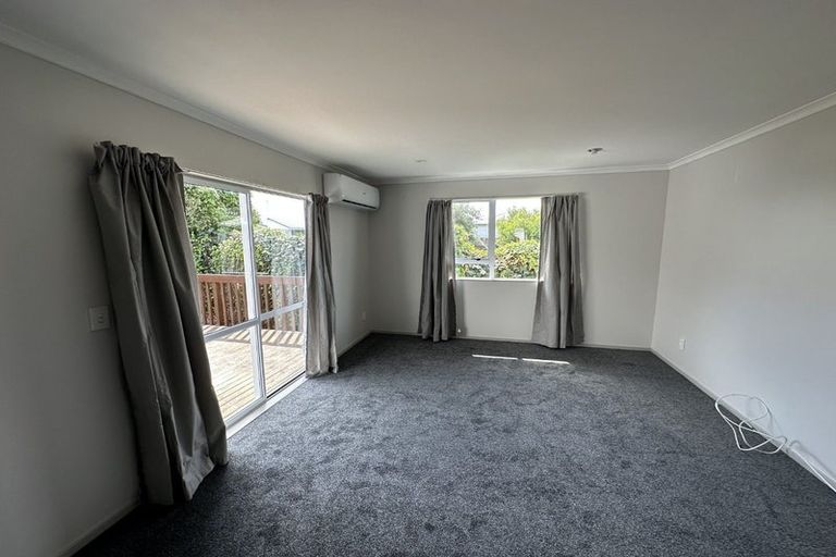 Photo of property in 4b John Walker Drive, Manurewa, Auckland, 2102
