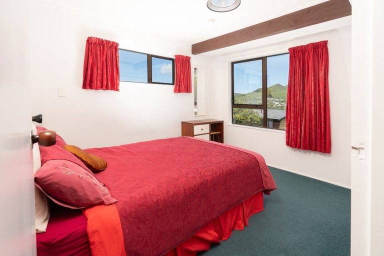 Photo of property in 51 Percy Dyett Drive, Karori, Wellington, 6012