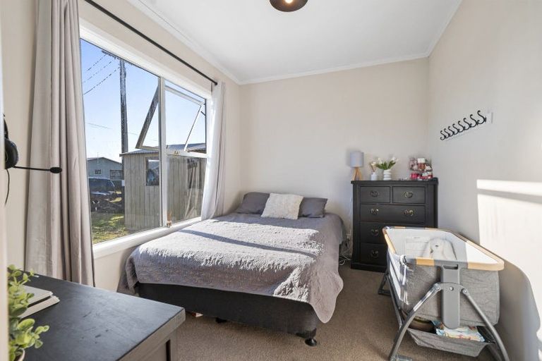 Photo of property in 18 Norton Street, Foxton Beach, Foxton, 4815