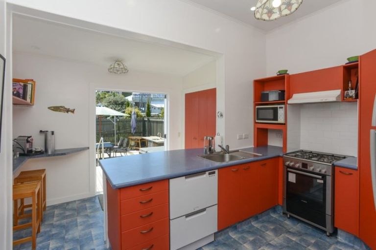 Photo of property in 115 Vigor Brown Street, Napier South, Napier, 4110