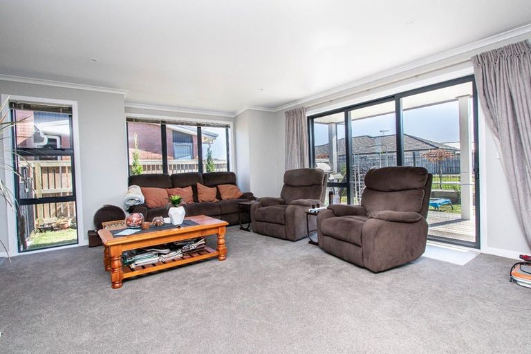 Photo of property in 42 Jarrett Terrace, Leamington, Cambridge, 3432