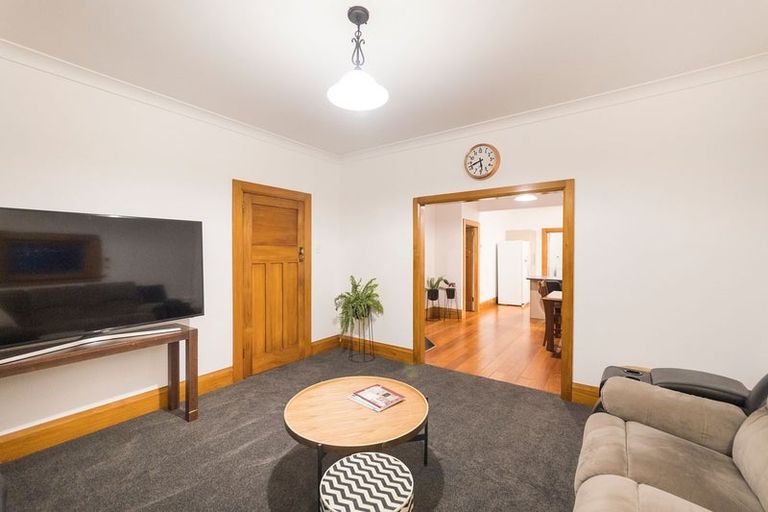 Photo of property in 442 Tremaine Avenue, Takaro, Palmerston North, 4410