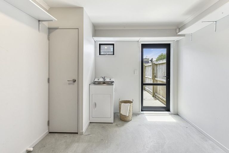 Photo of property in 51 Ipukarea Street, Weymouth, Auckland, 2103