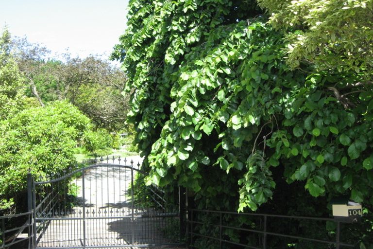 Photo of property in 104 North Parade, Richmond, Christchurch, 8013