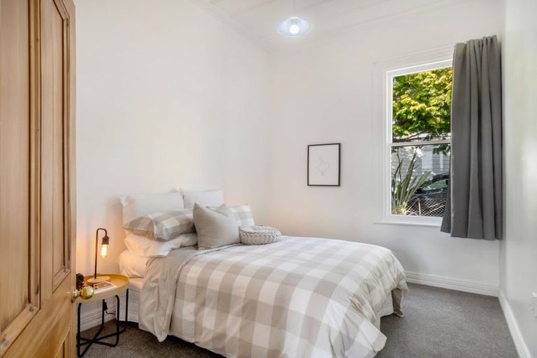 Photo of property in 21 Portal Street, Durie Hill, Whanganui, 4500