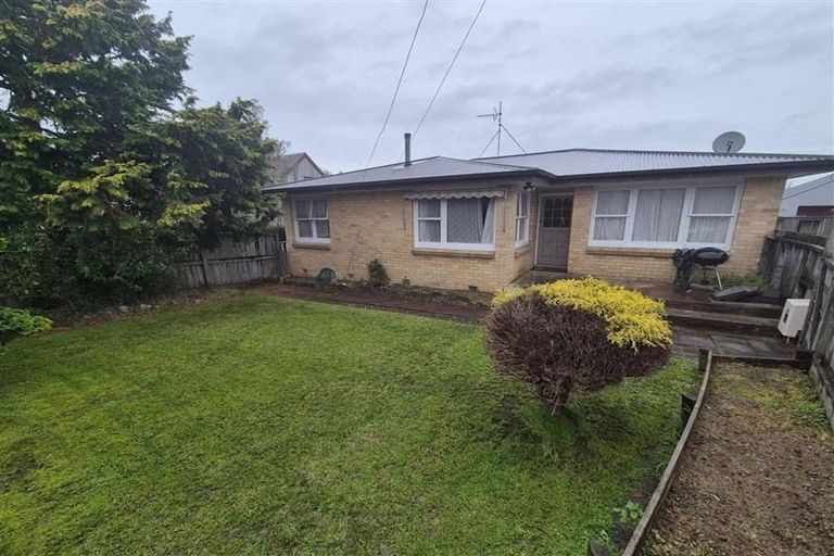 Photo of property in 12 Mccracken Avenue, Hillcrest, Hamilton, 3216