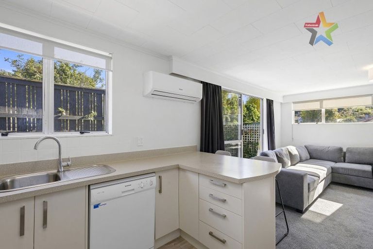 Photo of property in 187a Major Drive, Kelson, Lower Hutt, 5010