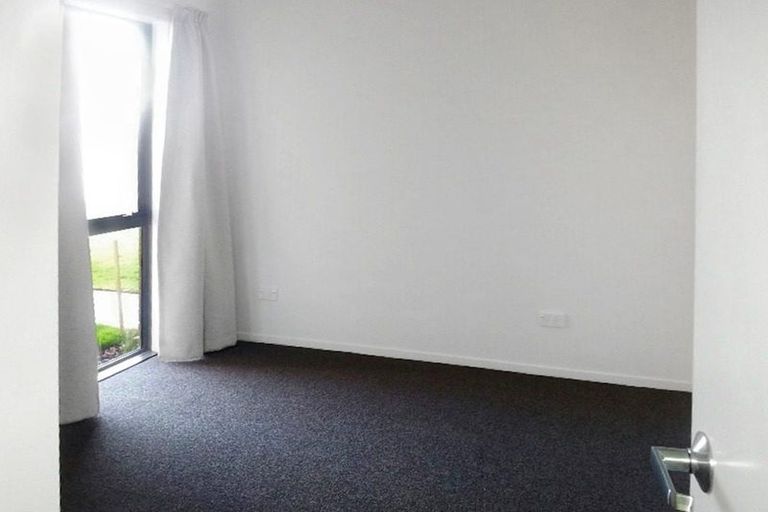 Photo of property in 8 Loeb Place, Rolleston, 7614
