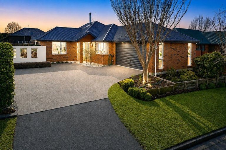 Photo of property in 30 Carmana Gardens, Rangiora, 7400