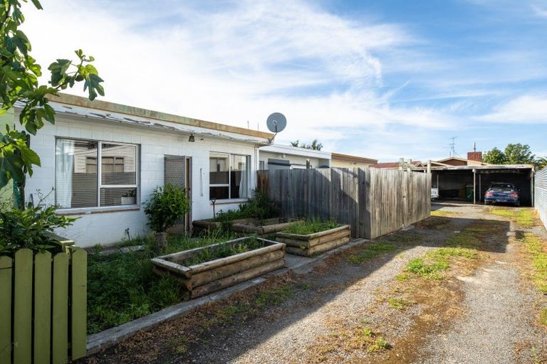 Photo of property in 2/104 Budge Street, Riversdale, Blenheim, 7201