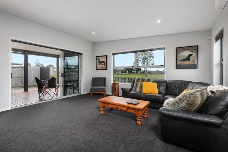 Photo of property in 6 Testacea Lane, Papamoa Beach, Papamoa, 3118