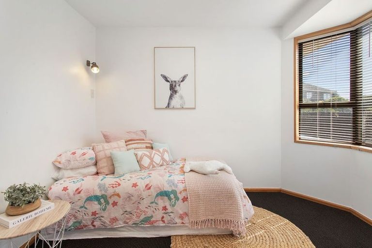 Photo of property in 11 Dunster Street, Burnside, Christchurch, 8053