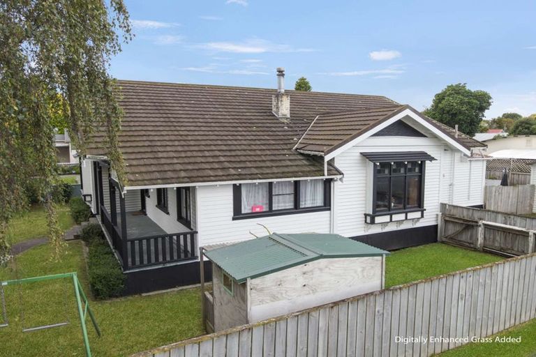 Photo of property in 13 East Street, Feilding, 4702