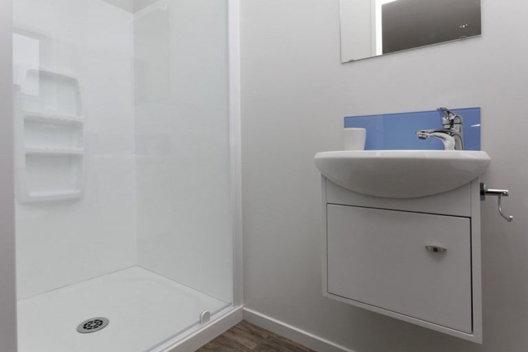 Photo of property in 76b Peer Street, Upper Riccarton, Christchurch, 8041